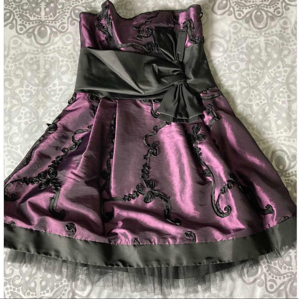 Fiesta short strapless dress size large